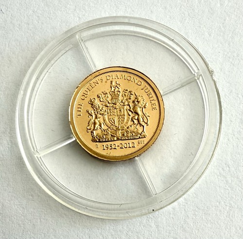 Solid gold coin qe - -,